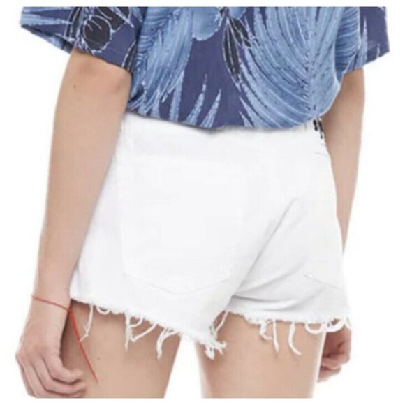 Sandrine Rose x Free People Womens Sz 26 Dust White Raw Hem Cut Off Shor… - Picture 2 of 10